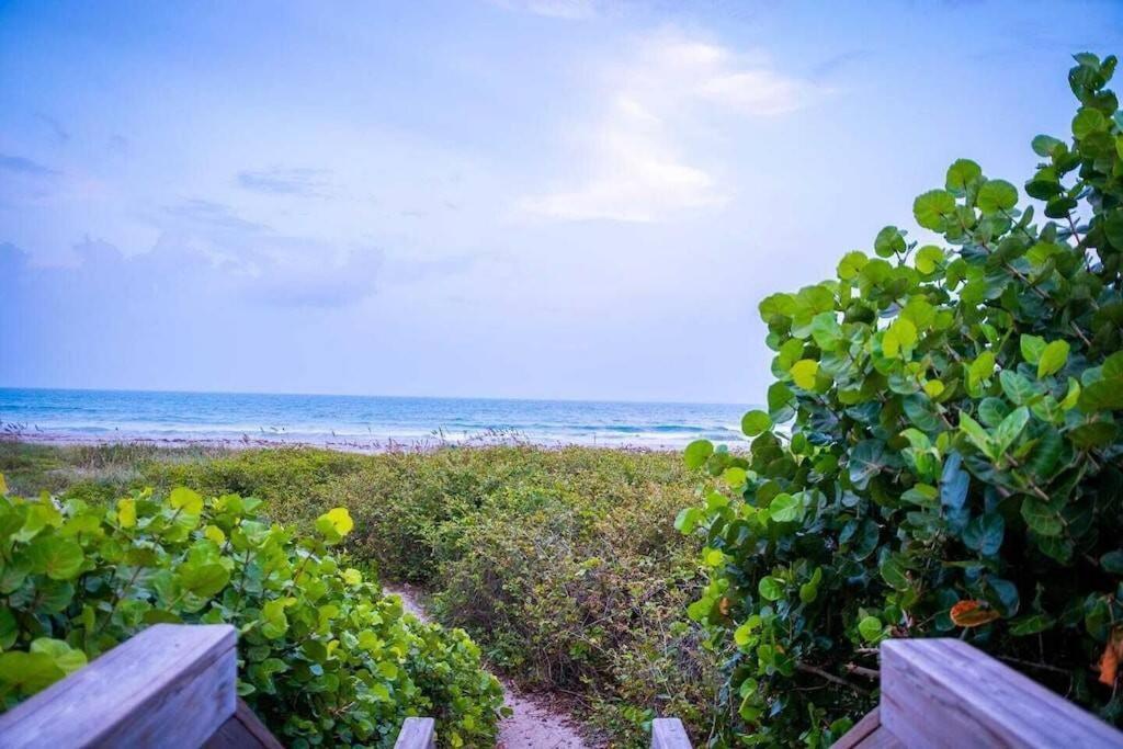Beach House W/Putting Green/Game Rm/Rooftop Deck Коко Бийч Екстериор снимка